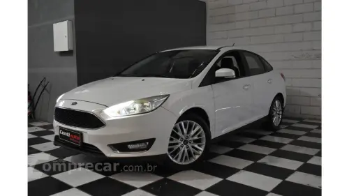 FOCUS SEDAN - 2.0 SE 16V 4P POWERSHIFT