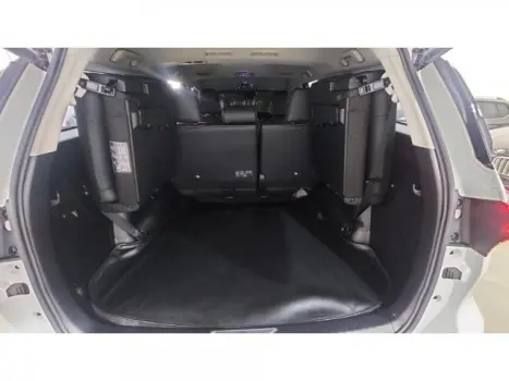 HILUX SW4 - 2.8 D-4D TURBO SRX 4X4 AUTOMÁTICO