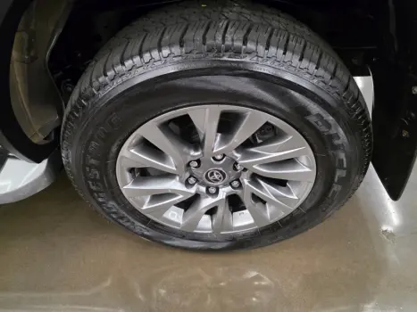 HILUX SW4 2.8 D-4d Turbo SRX 7L 4X4