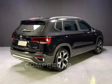 TAOS 1.4 250 TSI TOTAL FLEX HIGHLINE AUTOMÁTICO