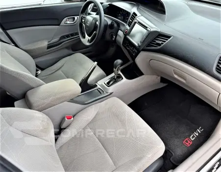 Civic 1.8 16V 4P FLEX LXS AUTOMÁTICO
