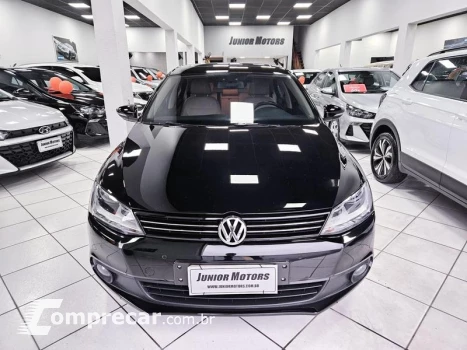 JETTA 2.0 COMFORTLINE FLEX 4P AUT
