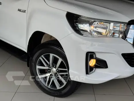 Hilux Caminhonete 2.8 16V SRV 4X4 DIESEL CABINE DUPLA AUTOMÁ