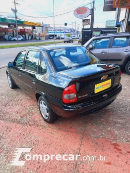 CLASSIC 1.0 MPFI Sedan 8V