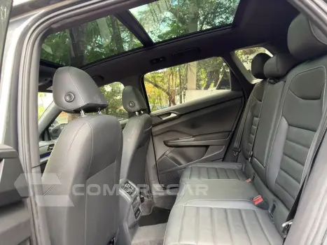 TAOS 1.4 250 TSI Highline