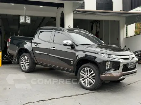 L200 Triton 2.4 16V Turbo Diesel Sport Hpe-S Terra Cd 4P 4X4