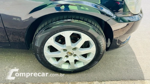 CELTA 1.0 MPFI LT 8V