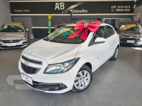 CHEVROLET ONIX 1.4MT LT 4 portas