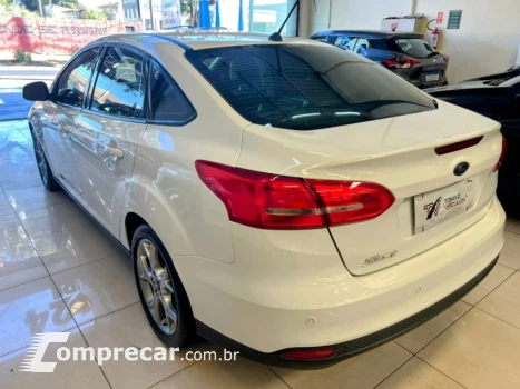 FOCUS 2.0 SE Fastback 16V