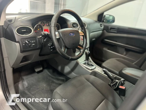 Focus Sedan 2.0 16V 4P GLX FLEX AUTOMÁTICO