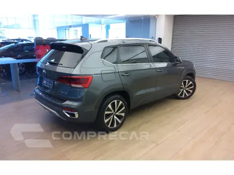TAOS 1.4 250 TSI TOTAL FLEX HIGHLINE AUTOMÁTICO