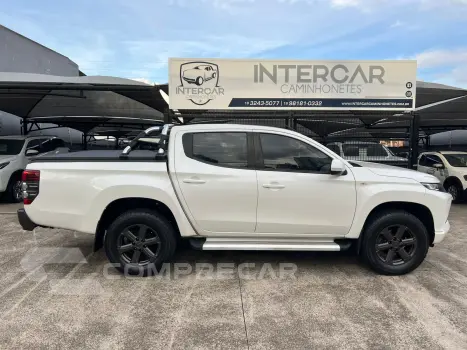 Mitsubishi L200 TRITON 2.4 16V Turbo Sport GLX CD 4X4 4 portas