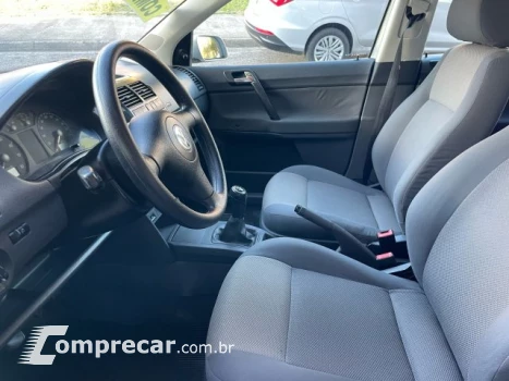 POLO SEDAN - 1.6 MI 8V 4P MANUAL