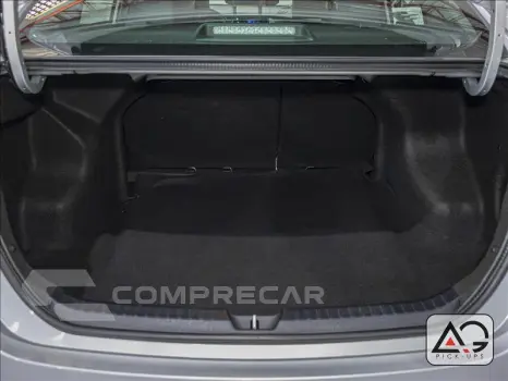 YARIS 1.5 16V Sedan XS Connect