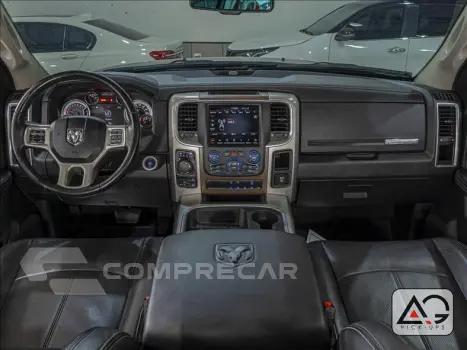 CLASSIC 5.7 V8 Laramie Night Edition CD 4X4