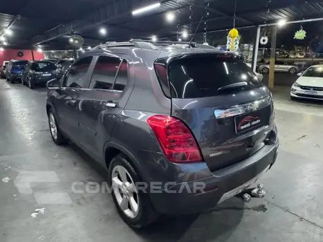 Tracker 1.8 LTZ com teto solar