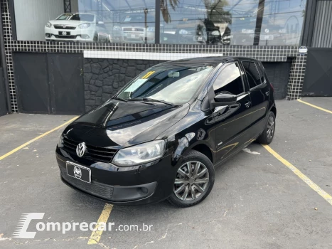 Volkswagen Fox 1.0 Mi Total Flex 8V 5p 4 portas