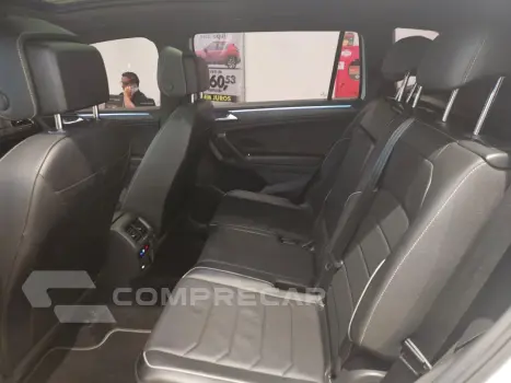 Tiguan 2.0 300 TSI ALLSPACE R-LINE TURBO AUTOMÁTICO