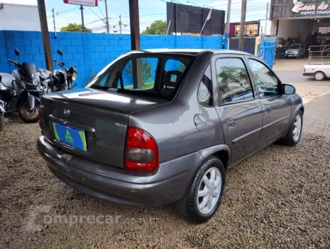 Corsa Sedan 1.6 GLS 4P