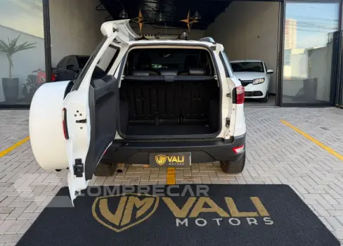 EcoSport TITANIUM 2.0 16V Flex 5p Aut.