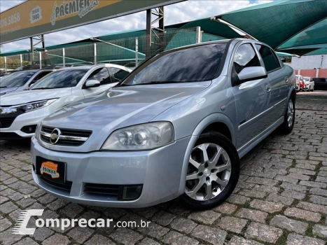 ASTRA 2.0 MPFI Advantage Sedan 8V