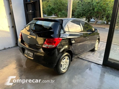 ONIX HATCH LT 1.0 8V FlexPower 5p Mec.