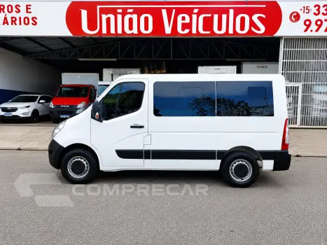 Renault Master 12+1 Passageiros 3 portas