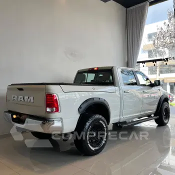 2500 6.7 I6 Turbo Laramie CD 4X4