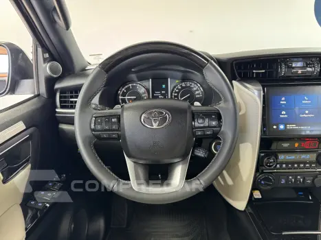 HILUX SW4 2.8 D-4d Turbo Diamond 7L 4X4