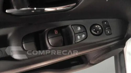 KICKS PLAY 1.6 16V FLEXSTART SENSE XTRONIC