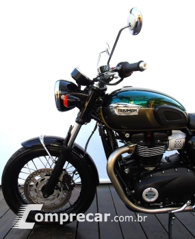 TRIUMPH BONNEVILLE T100 900