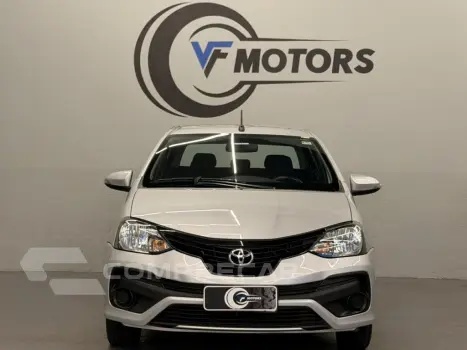 ETIOS 1.5 X PLUS 16V FLEX 4P AUTOMÁTICO