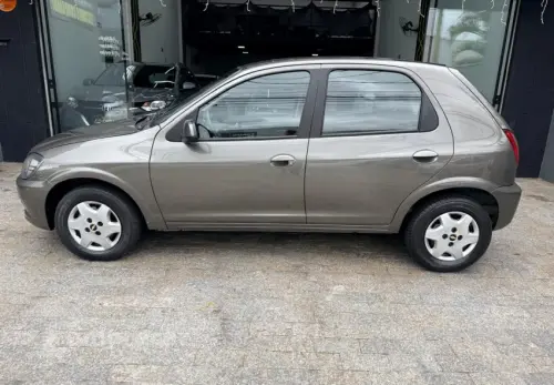 CELTA 1.0 MPFI LT 8V