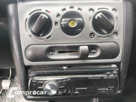 CLASSIC - 1.0 MPFI SPIRIT 8V 4P MANUAL