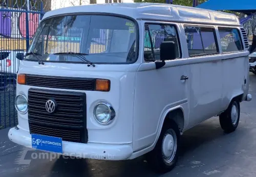 Volkswagen Kombi 1.4 FLEX STD LOTAÇÃO 12 LUGARES 3 portas