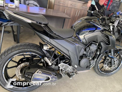 FZ 25 FAZER 250