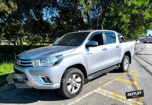 Toyota HILUX 2.8 SRV 4X4 CD 16V DIESEL 4P AUTOMÁTICO 4 portas