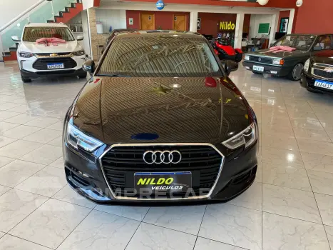 Audi A3 1.4 TFSI Sedan Ambiente 16V 4 portas