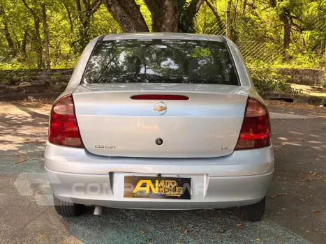 CORSA 1.4 MPFI Premium Sedan 8V