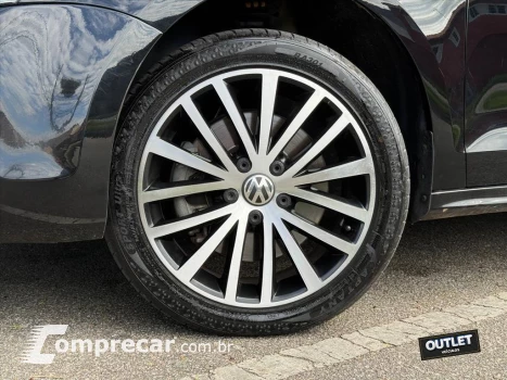 JETTA 2.0 TSI HIGHLINE 200CV GASOLINA 4P TIPTRONIC