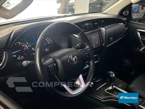 HILUX SW4 2.7 VVT-i FLEX SRV 7L 4X2 AUTOMÁTICO