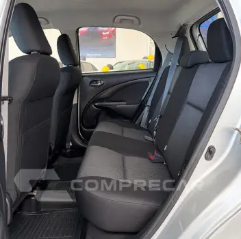 ETIOS HB XS 15 AT