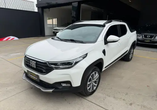 Strada Volcano 1.3 Flex 8V CD