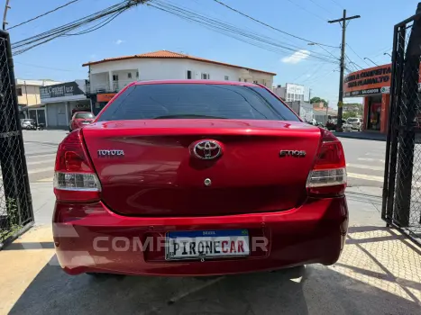 ETIOS 1.5 X Sedan 16V