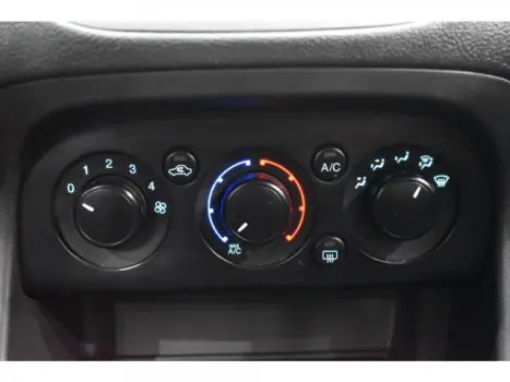 KA - 1.0 TI-VCT SE SEDAN MANUAL