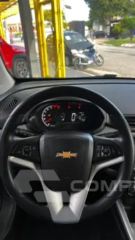 Onix Hatch 1.4 4P FLEX LT AUTOMÁTICO