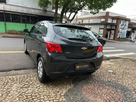 ONIX HATCH LT 1.0 8V FlexPower 5p Mec.