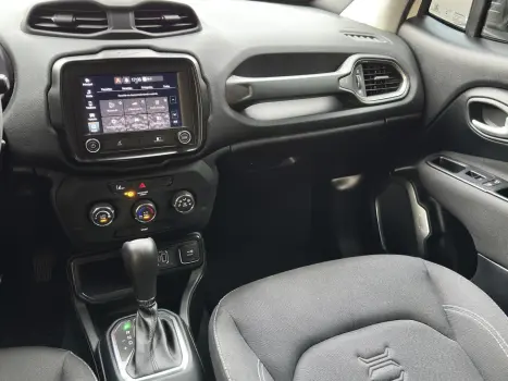 RENEGADE 1.3 T270 TURBO FLEX AT6