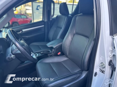 Hilux 2.8 D-4D Turbo Diesel Cd Srx 4X4 Automático