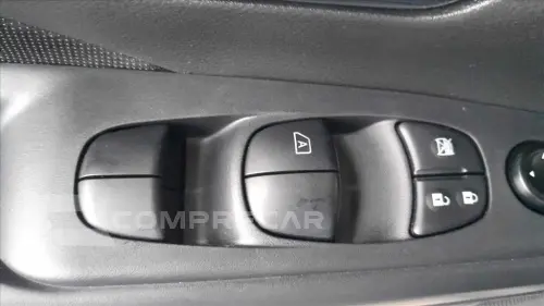 KICKS PLAY 1.6 16V FLEXSTART SENSE XTRONIC